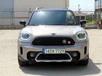 MINI COUNTRYMAN - 1