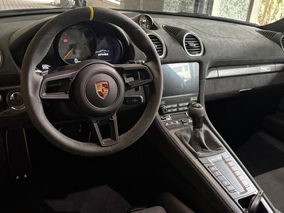 PORSCHE 718 CAYMAN GT4 RS - 5