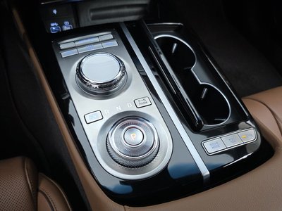 GENESIS G80 (RG3) - 9