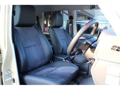 2025 Toyota LAND CRUISER 70 — миниатюра 12