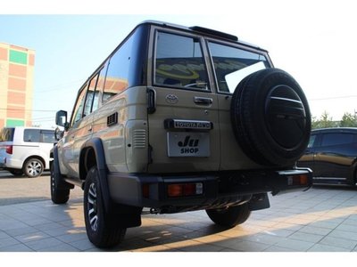 2025 Toyota LAND CRUISER 70 — фото 4