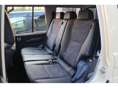 2025 Toyota LAND CRUISER 70 — миниатюра 40
