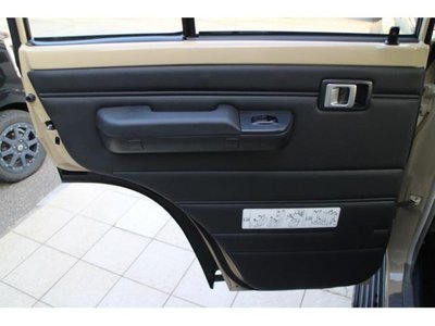 2025 Toyota LAND CRUISER 70 — миниатюра 42
