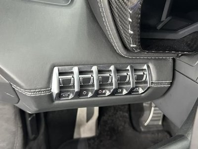 صورة 7 لـ 2017 Lamborghini AVENTADOR