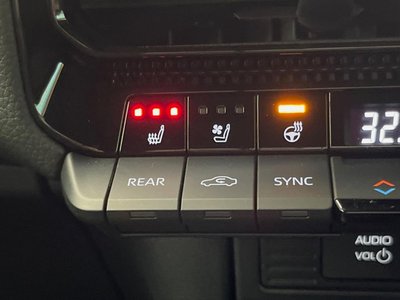 TOYOTA LAND CRUISER - 9