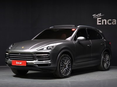 PORSCHE CAYENNE - 1