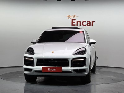 صورة 2 لـ 2022 Porsche CAYENNE