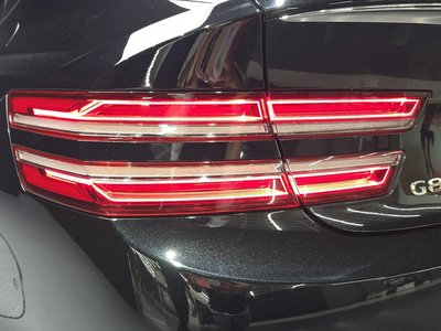 GENESIS G80 (RG3) - 10