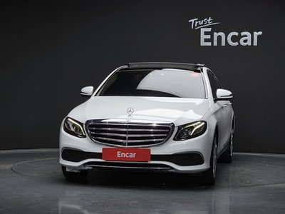 MERCEDES-BENZ E-CLASS - 2