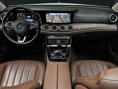 MERCEDES-BENZ E-CLASS - 5