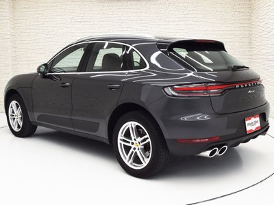 PORSCHE MACAN - 2