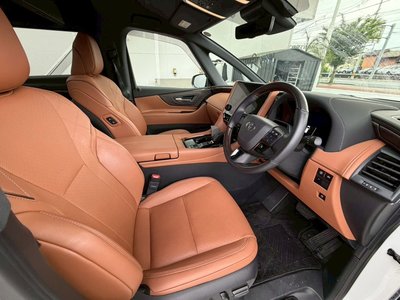 2025 Toyota VELLFIRE photo 8