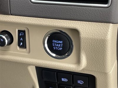 TOYOTA LAND CRUISER PRADO - 8