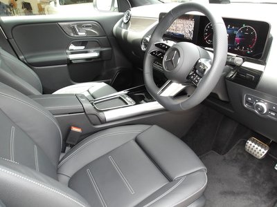 2025 Mercedes-BENZ GLA 缩略图 38