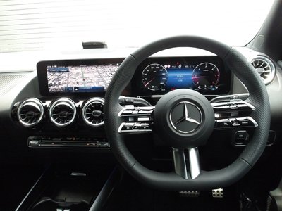 2025 Mercedes-BENZ GLA 缩略图 35