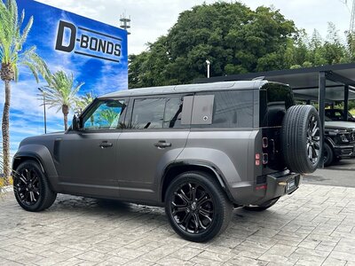 LAND ROVER DEFENDER - 3