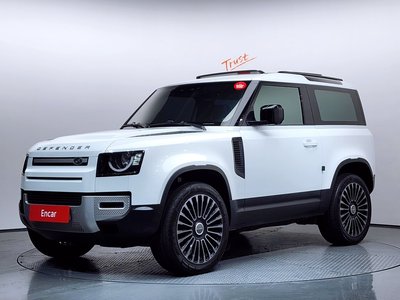 LAND ROVER DEFENDER - 1