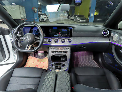 MERCEDES-BENZ E-CLASS - 4