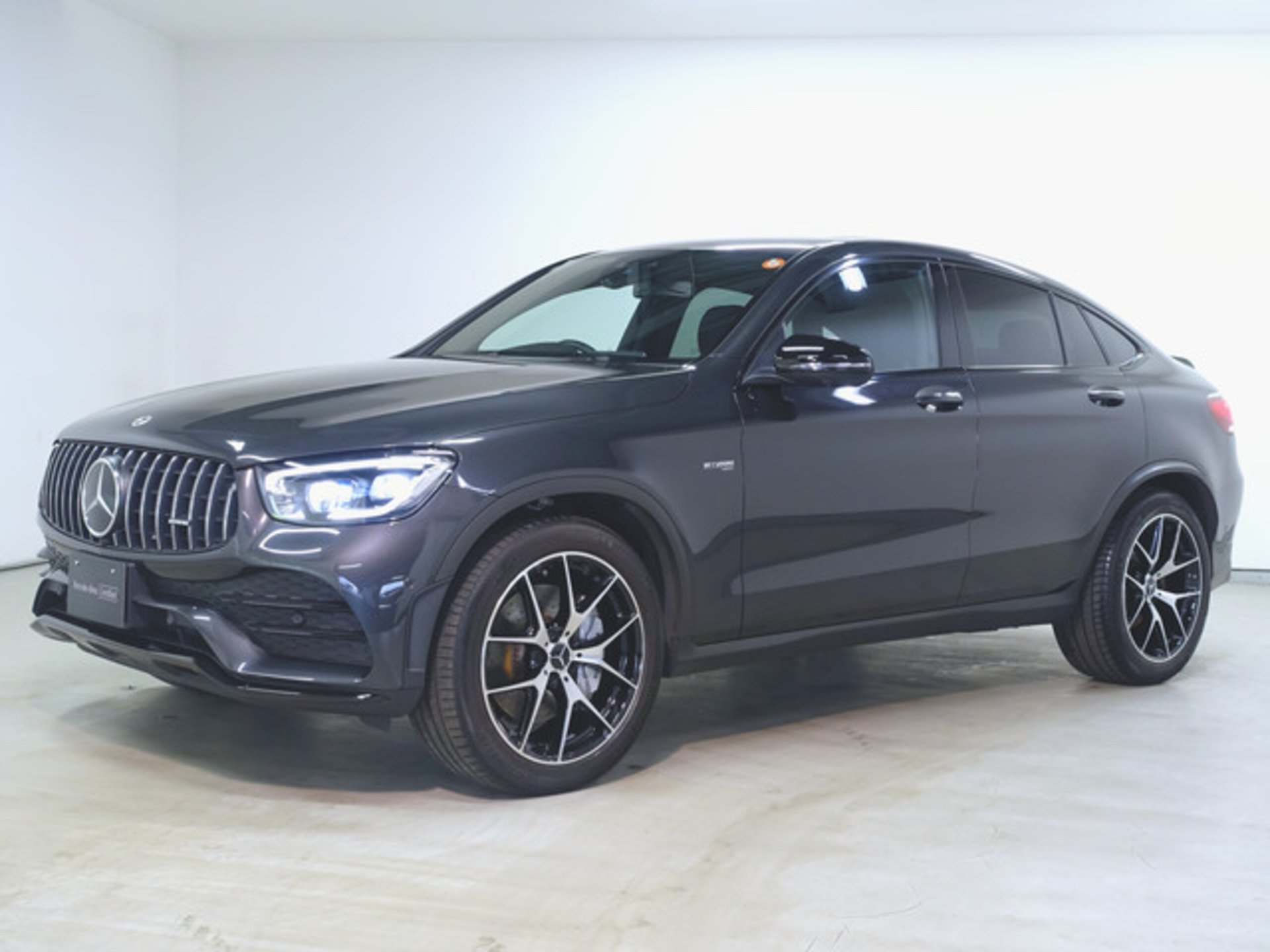 MERCEDES-BENZ GLC AMG - View 1