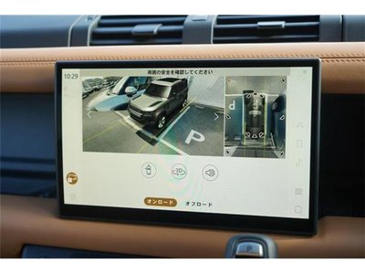 LAND ROVER DEFENDER - 5