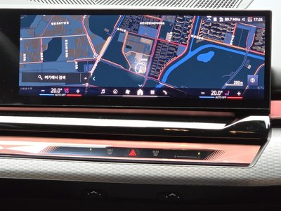 2025 BMW 5 SERIES — миниатюра 14