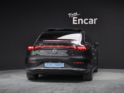 MERCEDES-BENZ EQE - 4