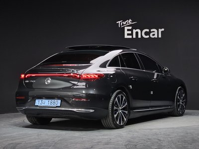 MERCEDES-BENZ EQE - 3