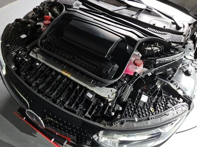 MERCEDES-BENZ EQE - 7