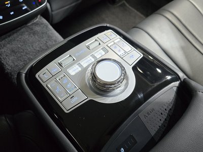 2024 Genesis G80 (RG3) thumbnail 26
