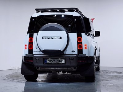 صورة 4 لـ 2022 LAND Rover DEFENDER
