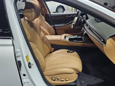 GENESIS G80 (RG3) - 10