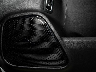 MERCEDES-BENZ GLB - 9