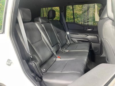 TOYOTA LAND CRUISER 250 - 9