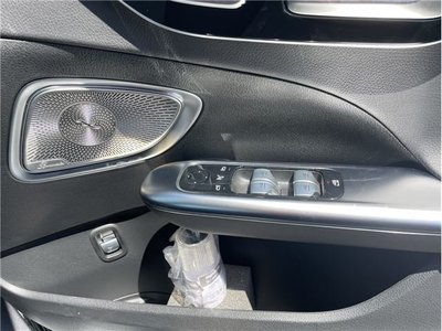 صورة مصغرة 30 لـ 2025 Mercedes-BENZ C-CLASS