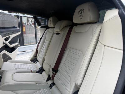 2025 Lamborghini URUS 照片 10