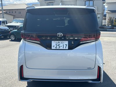 TOYOTA VELLFIRE - 8