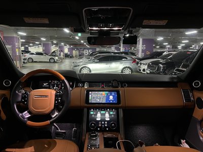 2019 LAND Rover RANGE ROVER photo 9