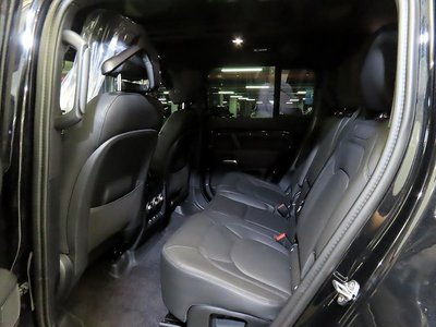 LAND ROVER DEFENDER - 5