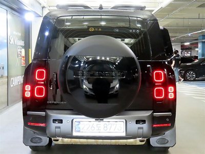 LAND ROVER DEFENDER - 6
