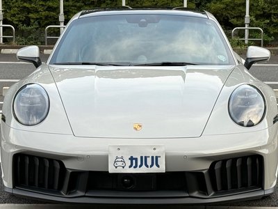 PORSCHE 911 CARRERA GTS PDK - 2