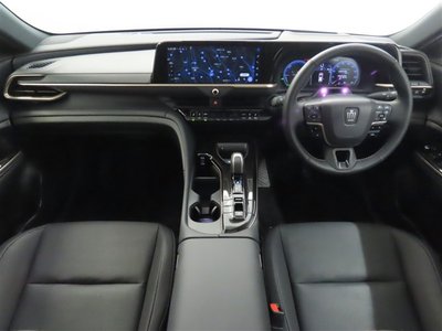 2024 Toyota CROWN SPORT photo 3