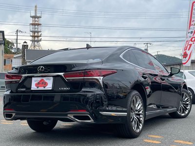 LEXUS LS - 6