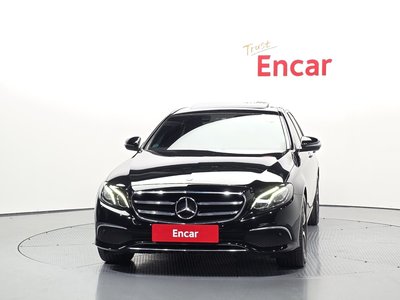 MERCEDES-BENZ E-CLASS - 2