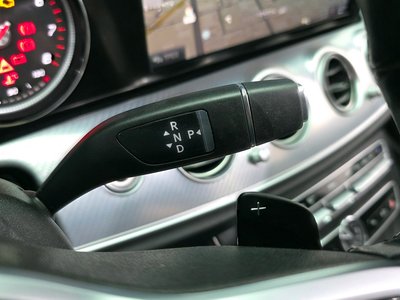 MERCEDES-BENZ E-CLASS - 9