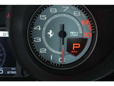 FERRARI 458 - 8