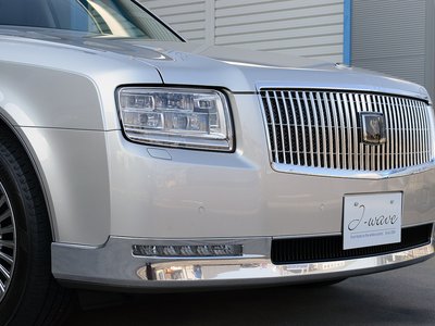 TOYOTA CENTURY - 7