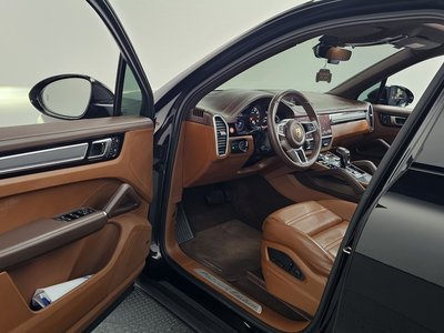 PORSCHE CAYENNE - 10