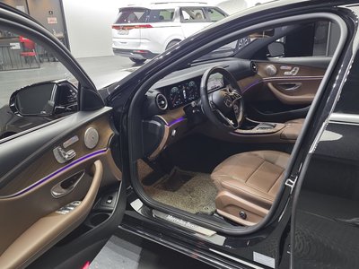 MERCEDES-BENZ E-CLASS - 10