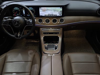 MERCEDES-BENZ E-CLASS - 5