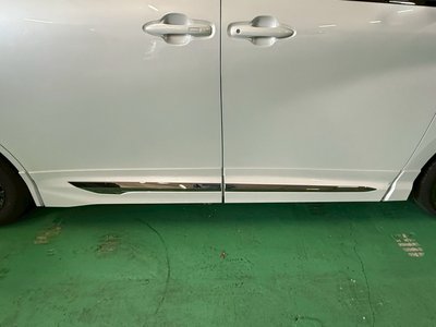 TOYOTA VELLFIRE - 10